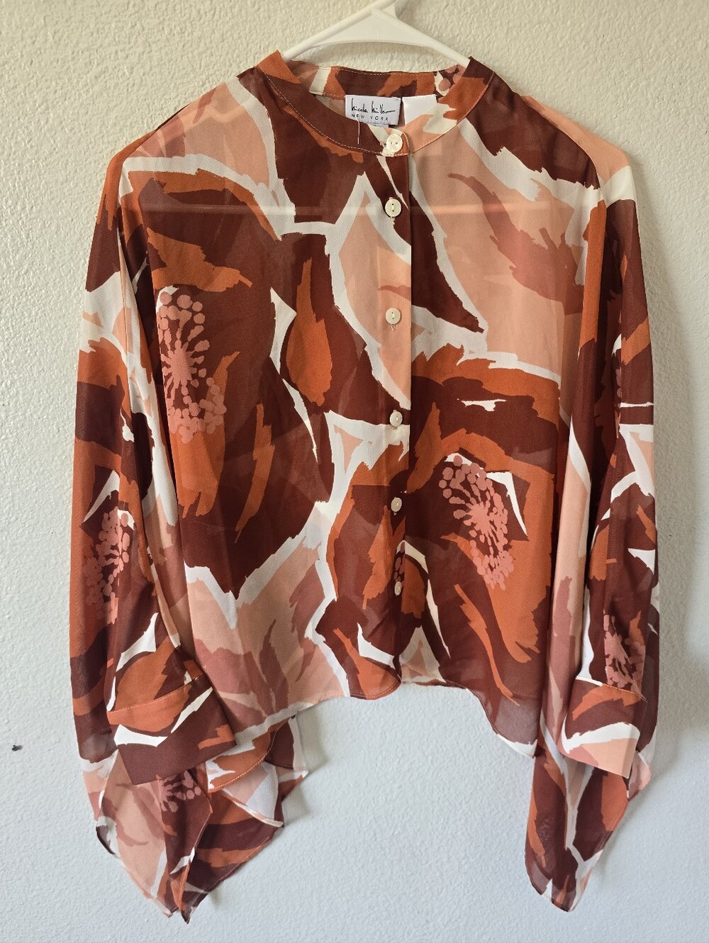 Nicole Miller dolman sleeve Floral Blouse Medium